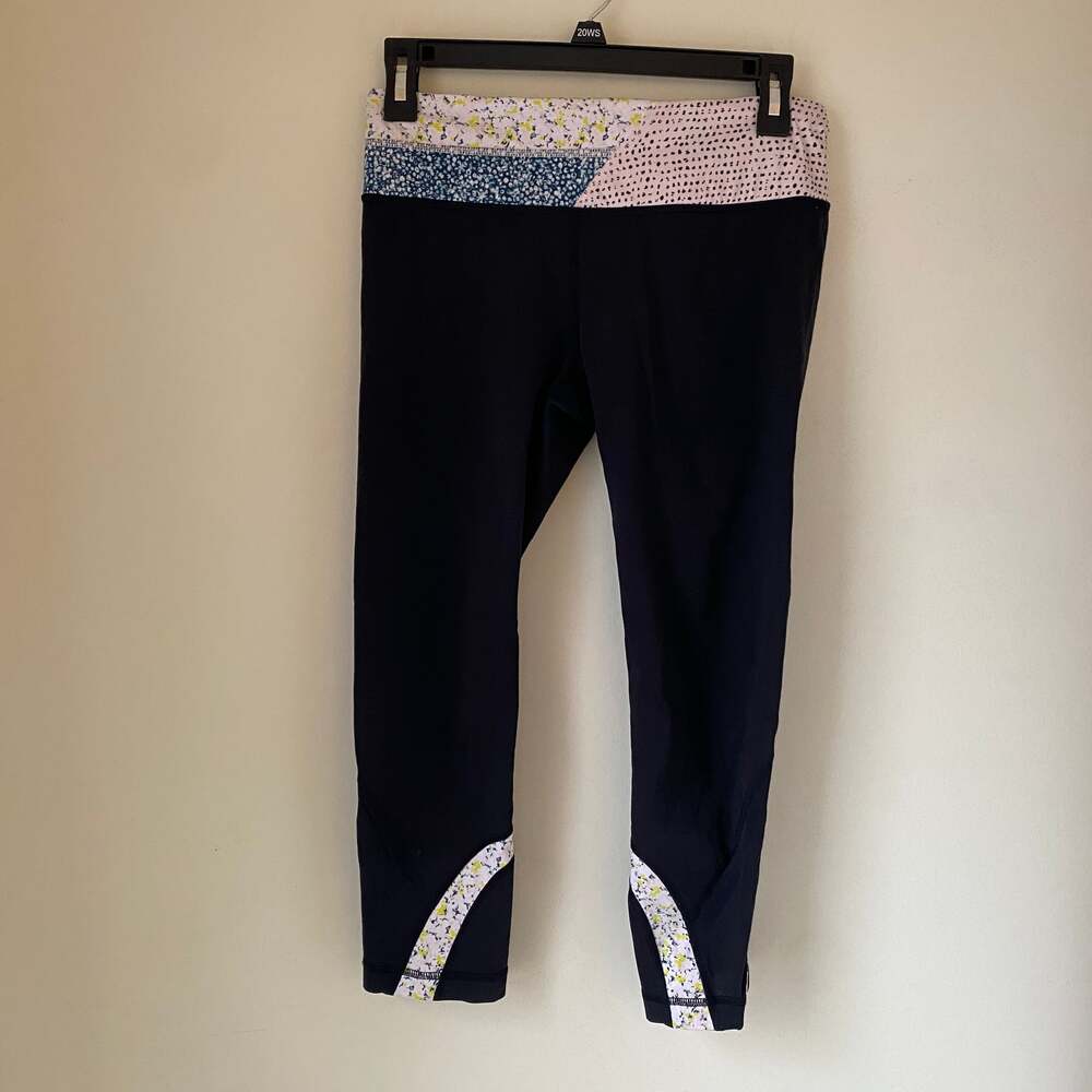 Lululemon Run Inspire Crop Black Design Band Women's Size 6 Capri
